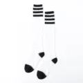 Weiße transparente Kniestrümpfe für Damen, dünne Damensocken mit schwarzen Streifen und Spitzen. - Einheitsgröße / Schwarz mit 3 Streifen