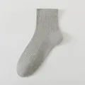 Herren einfarbige graue Rippsocken, atmungsaktive gekämmte Baumwolle mittelhohe Freizeitsocken. - Einheitsgröße / Hellgrau
