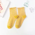 Vintage gelbe Karomuster Rüschen WadenSocken für Damen, süße Baumwoll Socken Alltag. - Einheitsgröße / Kleiner Karo-Stil / Gelb