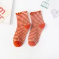 Retro karierte Wadenstrümpfe für Damen, Baumwolle süßes Rüschen Design, Vintage Karo Socken. - Einheitsgröße / Kleinkariert Orange