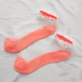 Transparente Damen Rüschen Kurzsocken aus Glasseide, atmungsaktive dünne Socken in Orange. - Einheitsgröße / Perlenrand-Stil / Fuchsia