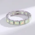 Pulsera elástica cuadrada de cristal geométrico, joyería de brazalete verde iridiscente. - Plateado Verde Claro Iridiscente