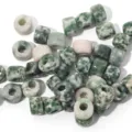 Grüne Stein Großloch Perlen Variante für DIY handgemachte Armbänder Halsketten Schmuck Zubehör - 10er Pack / Grün-Weiß Melierter Stil (PJ163)