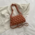 Karamell Gesteppte Puff Schultertasche Plissierte Kissen Handtasche Trendiges Design - Rosa