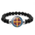 Bracelet de perles de Saint Benoit avec perles noires et espaceurs metalliques brillants. - Style Perlé Élastique (JY9765-9)