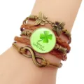 Bracciale in pelle intrecciata multistrato con cabochon in vetro trifoglio e farfalla metallo - Stile 9 / Marrone