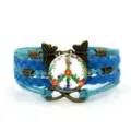 Bracciale in pelle intrecciata multistrato blu, ciondolo segno pace farfalla bronzo vintage. - Blu Stile 9