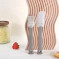 Silikon Spatel und Oelpinsel Set, niedliche Smiley Backwerkzeuge fuer Kuchen und Kueche. - Stehender Ölpinsel mit Smiley / Khaki