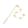 Baguette de jeu pour chat en bois avec pompons jaunes et fleurs en feutrine rose. - Baguette Chat Kaki / Rose