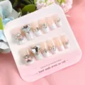 Uñas postizas hechas a mano con pedrería de cristal y diseño francés estilo elegante - Cristal de Corazón (24 Pzs Juego de Herramientas de Tarjeta)