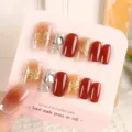 Uñas postizas artesanales hechas a mano con degradado rojo, hoja de oro y brillantes estrases. - Borgoña Real (24 Pzs Juego de Herramientas de Tarjeta)