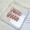 Vista detallada de uñas postizas hechas a mano lazo 3D cat-eye, con elegantes puntas de hoja de oro. - XS / Lazo Ojo de Gato (Sin Pegamento de Gel)