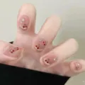 Uñas postizas cortas minimalistas con ojo de gato rosa claro y pedrería de cereza roja bonita. - XS / Estilo Pegamento de Gelatina de Cartón