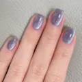 Paarse kattenoog nepnagels, glanzende vierkante kunstnagel tips voor dagelijkse stijlvolle manicure. - S (Klein) / 10 Stuks Papieren Kaartverpakking met Geleylijm