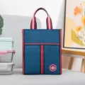 Blauwe geïsoleerde lunchtas met rood-witte strepen, thermische bento tas voor dagelijkse maaltijden. - S / Saffierblauw