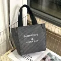 Zwarte geruite canvas tote tas met letters, grote handtas voor dagelijks werk en kantoor. - Klein (9597) / Zwart