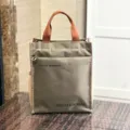 Contrastkleur multi-layer verdikte tote bag voor studenten en woon-werkverkeer, grijs. - 808 kaki letters