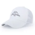 Casquette de baseball brodee en maille blanche, chapeau de soleil de sport respirant. - Réglable / Blanc