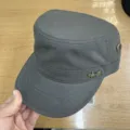 Casual cotton flat top cap with short brim and metal badge, retro military style for outdoor. - Adjustable / Army Green