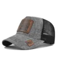 Grijs mesh trucker petje met bruine leren patch, casual zomerse honkbalpet voor buiten. - Gemêleerd Grijs