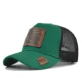 Groene mesh honkbalpet trucker cap met bruine lederen patch voor de zomer dagelijks - Groen