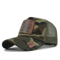 Camouflage mesh trucker cap met bruine lederen patch, comfortabele zomerse baseballpet. - Camouflage