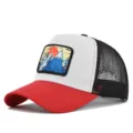 Klassische Trucker Cap mit Berg und Sonne Stickerei, atmungsaktives Mesh und roter Schirm. - Verstellbar / Rot und Weiß