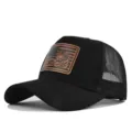 Nahaufnahme einer schwarzen Mesh Baseball Cap mit einem stylischen Tiger Lederaufnäher vorne. - Verstellbar / Tiger Patch Netzhut (CM808-1) / Schwarz