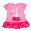 Rosa Babykleid Detail mit süßem Hasen-Druck, hübscher Schleife und Rüschen, weicher Stoff. - 43 cm Xiafu-Puppenkleidung / Rosa süßes Hasen-Modell