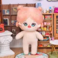 20cm ungebrandete Plüsch-Baumwollpuppe Nacktpuppe mit flauschigem rosafarbenem Haar und Gesicht. - Mo Li (Rosa flauschiger Stil)