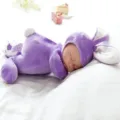 Simulation schlafende Babypuppe mit lila Hasen Plüschoutfit süßes Reborn Spielzeug für Kinder. - Schlafender Lila Hase / 25cm