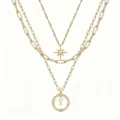 Collana multistrato dorata con ciondolo a forma di stella e lettera bussola da donna chic. - Modello Y