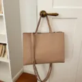 Mπεζ δερμάτινη τσάντα shopper PU, κομψή τσάντα ώμου για γυναίκες καθημερινή χρήση. - Χακί