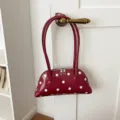 Bolso de mano de bolera de charol rojo con lunares estilo dulce coreano para mujer casual. - Rojo