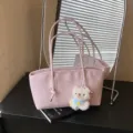 Solid color casual tote handbag for women, stylish minimalist PU leather shoulder bag variant. - With Pendant / Pink