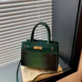 Chic green crocodile pattern top handle handbag with shoulder strap for women fashion style. - Green