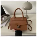 Borsa a mano marrone in pelle PU borsa a tracolla casual da donna con chiusura in metallo - Marrone