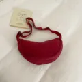 Borsa a tracolla minimalista rossa in nylon, elegante borsa a mezzaluna per donna. - Rosso