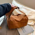 Unisex καφέ νάιλον τσάντα χιαστί, μεγάλη casual τσάντα ταξιδιού και ώμου για καθημερινή χρήση. - Πορτοκαλί