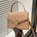 Petit sac bandoulière carré beige, sac à main minimaliste en cuir PU avec fermoir chic. - Kaki