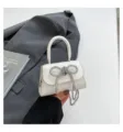 Kleine Franse witte getextureerde schoudertas met strass-strik, elegante handtas voor dames. - Wit Typ 2