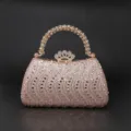 Elegante avondtas met strass versierd, kroon gesp en sprankelend kristallen handvat voor feestjes. - 21x7.5x20.5cm / Roze