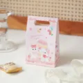 Rosa süße Cartoon Süßigkeiten Geschenkbox mit Hasen und Katzen Illustration für Party Geschenke. - Glücklich Xiao Xian C Stil