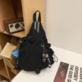 Zaino monospalla nero multifunzionale per uomo e donna, elegante borsa da petto con strisce. - senza ciondolo / Taglia S / Nero
