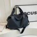Lassische schwarze Nylon Reisetasche große Kapazität Schulter Umhängetasche für Damen - Schwarz