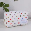 Trousse de maquillage matelassée en cœur pour femme, jolie pochette zippée grande capacité. - Cœur