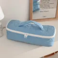 Borsa di stivaggio trapuntata azzurra con cuore, organizzatore da viaggio portatile. - Blu