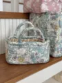 Gesteppter Stoff Aufbewahrungskorb Blumen Desktop Organizer Haushalts Schreibtisch Korb - Große Blumengarten Serie Kleine Größe / Cyan