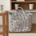 Gesteppter Aufbewahrungskorb mit Blumenmuster, Griffen und Vordertasche, geräumig. - Zikui (Lila-Gelb Floral) / Quadratisch