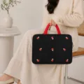 Koreanische gesteppte Laptoptasche 14 Zoll süße Pilz Bestickung tragbare Notebook Schutzhülle - 14 Zoll / Schwarz Mittel
